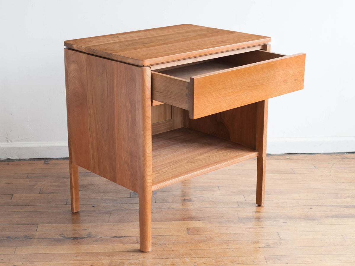 New Handmade Solid Wood Nightstand - Fully Customizable – Blink Modern