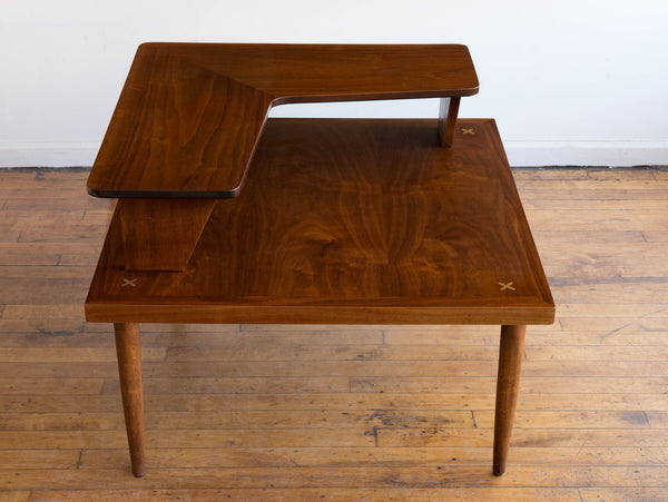 Vintage MCM American of Martinsville Accord Corner Side Table